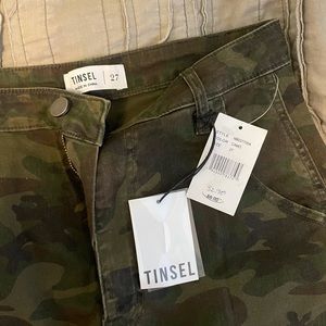 Tinsel camo cropped carpenter jeans
